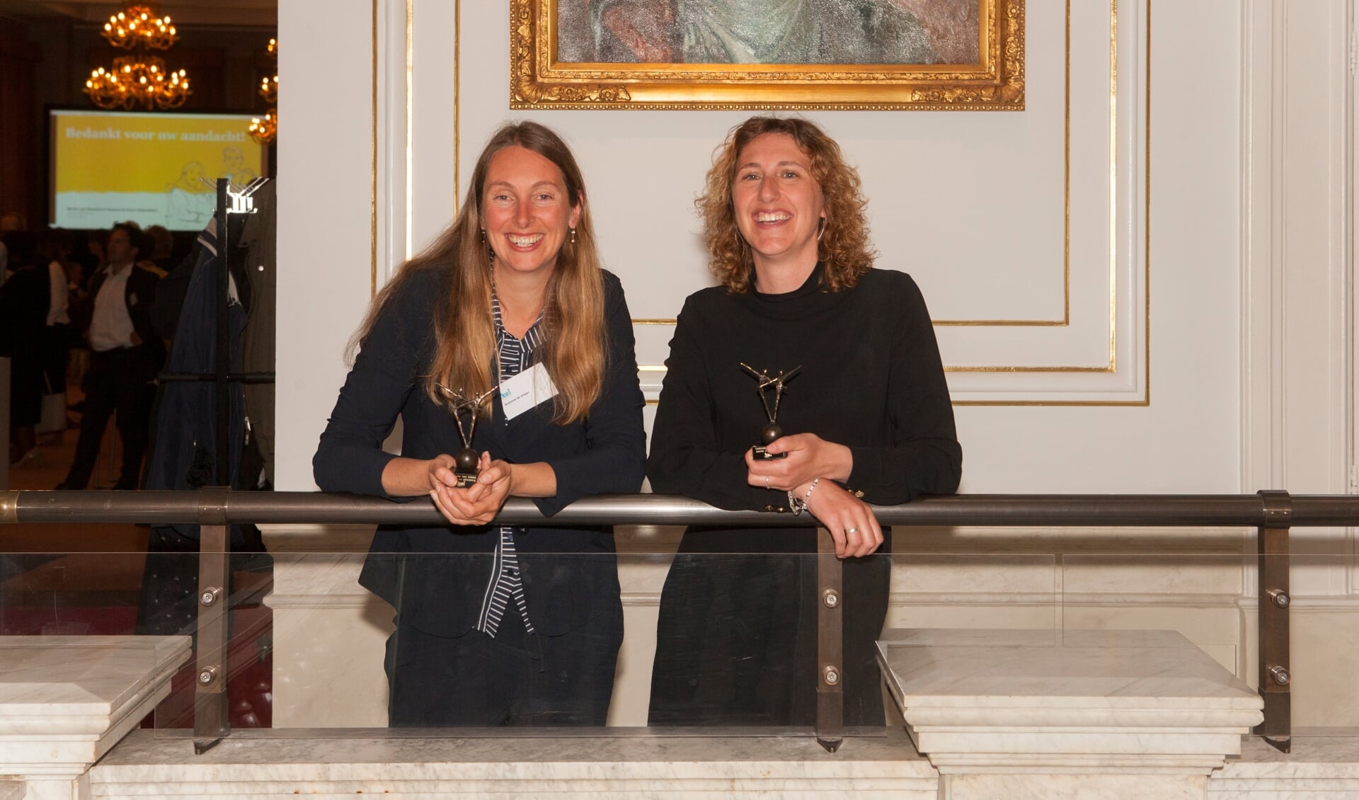 De Leusdense Martine van Ommeren (rechts) vormt samen met Suzanne de Visser het bedrijf Optimalistic dat kantoor houdt aan de Hamersveldseweg.