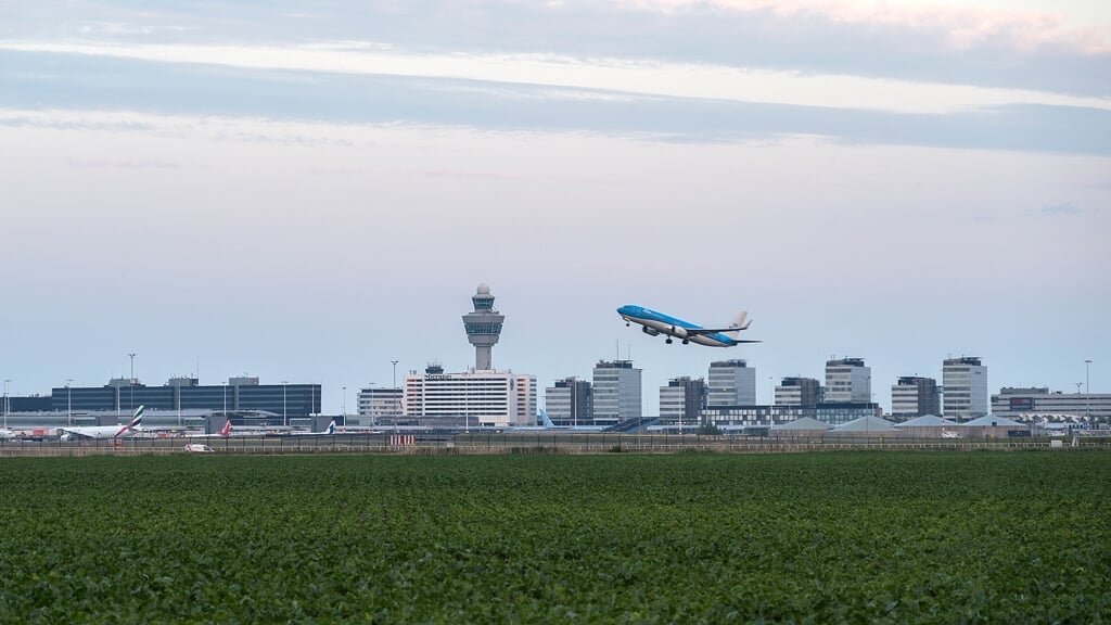 Het luchthavenbedrijf benadrukt de verbindingen met de rest van de wereld die Schiphol biedt.