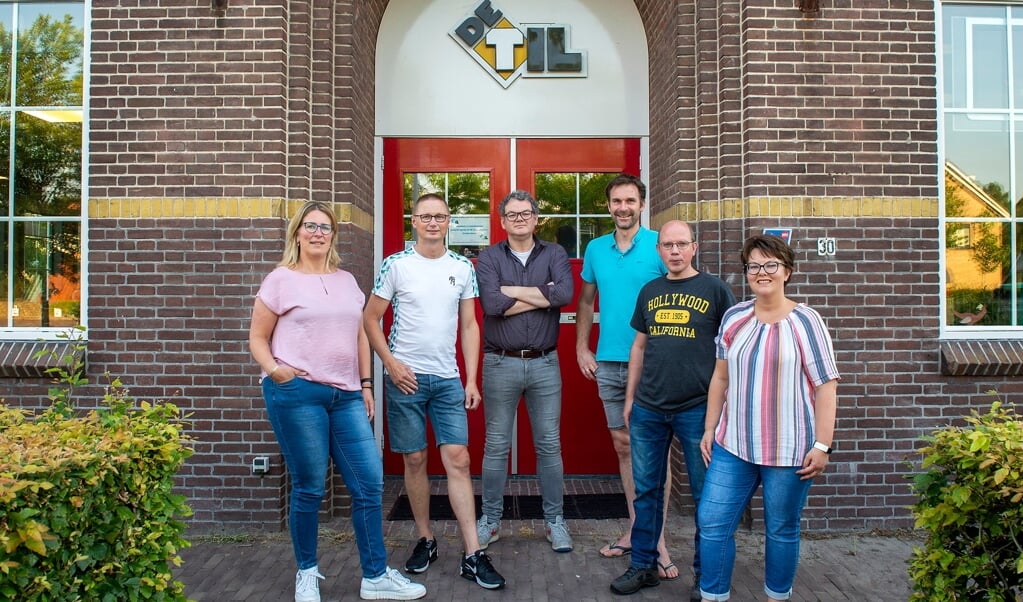 Henriëtte van Valkengoed, Edwin Kempers, Arjen van de Belt, Maarten van Dijk, Johan Boersen en Ingrid van Daatselaar-Smal.