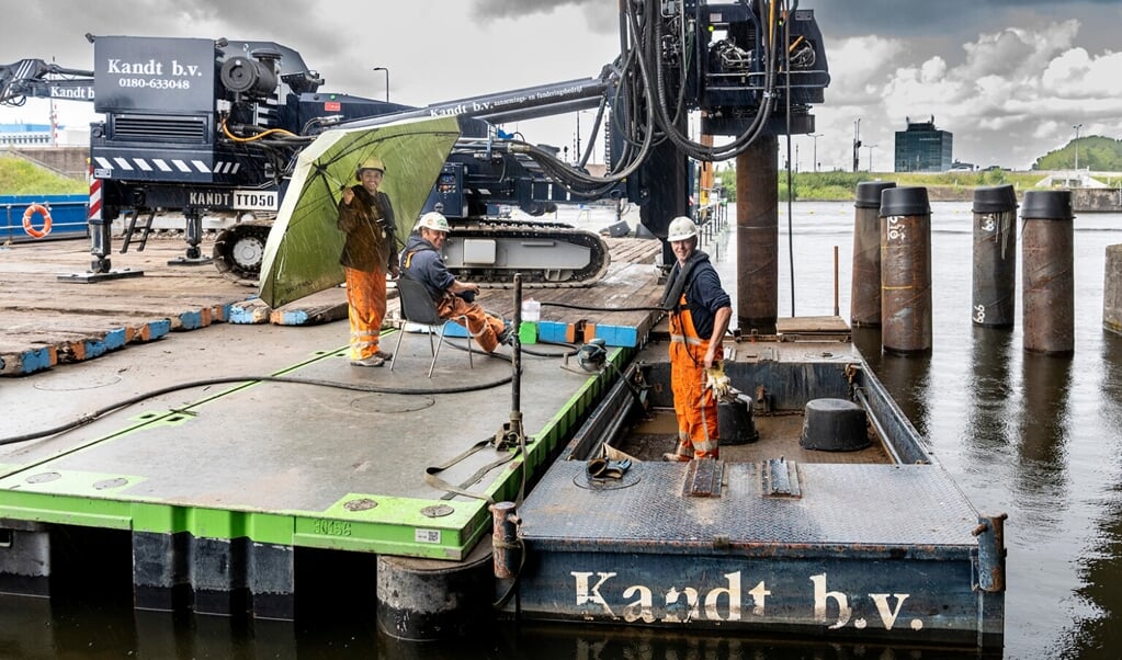 Werk aan de A9 bij Schipholbrug.