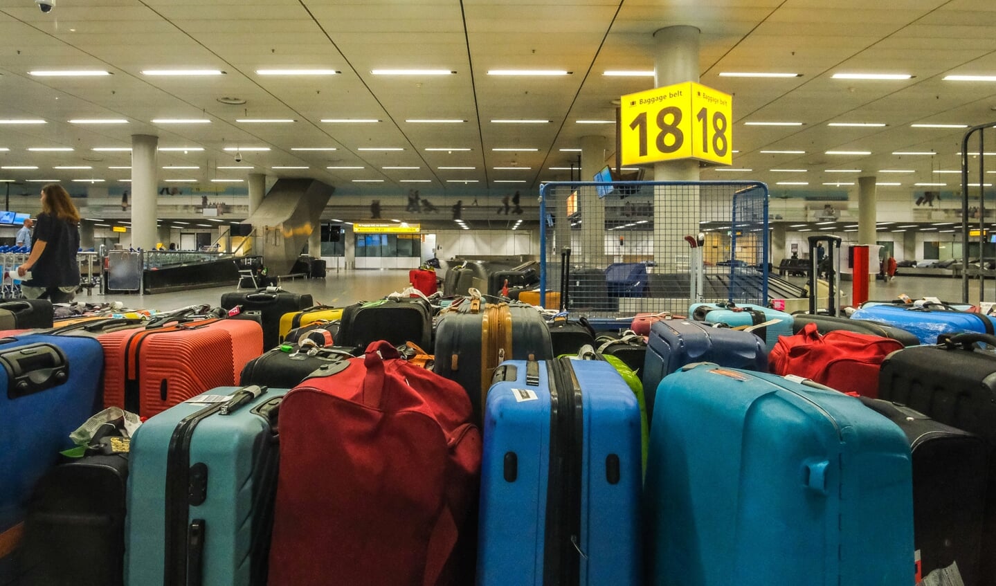 Er staan nog steeds een hoop weeskoffers op de luchthaven.