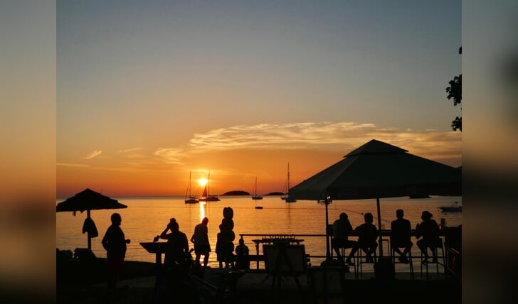 M.A. van der Schaft: ,,Ons favoriete eettentje, beachbar il Segreto in Vrsar (Kroatië), waar we keer op keer van de prachtige zonsondergangen genoten hebben in de maand juni.