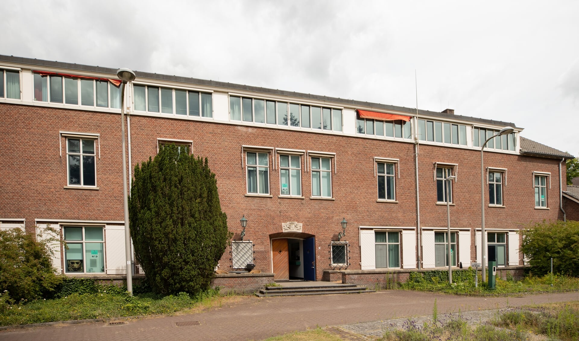 De voormalige marechausseekazerne op landgoed Soestdijk. 
