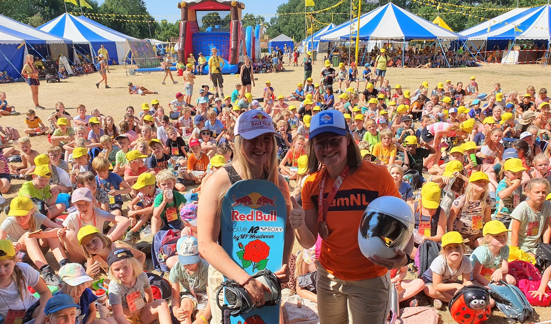 Vrijdag was het thema: Wintersport (?!), met twee special guests, snowboardster Melissa Peperkamp en skeletonster Kimberley Bos.