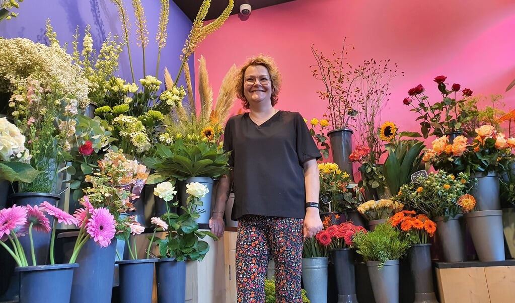 Angelique Jagtenberg-van Oostveen is blij met haar eigen bloemenwinkel: Bloembinderij Florado in Ede.