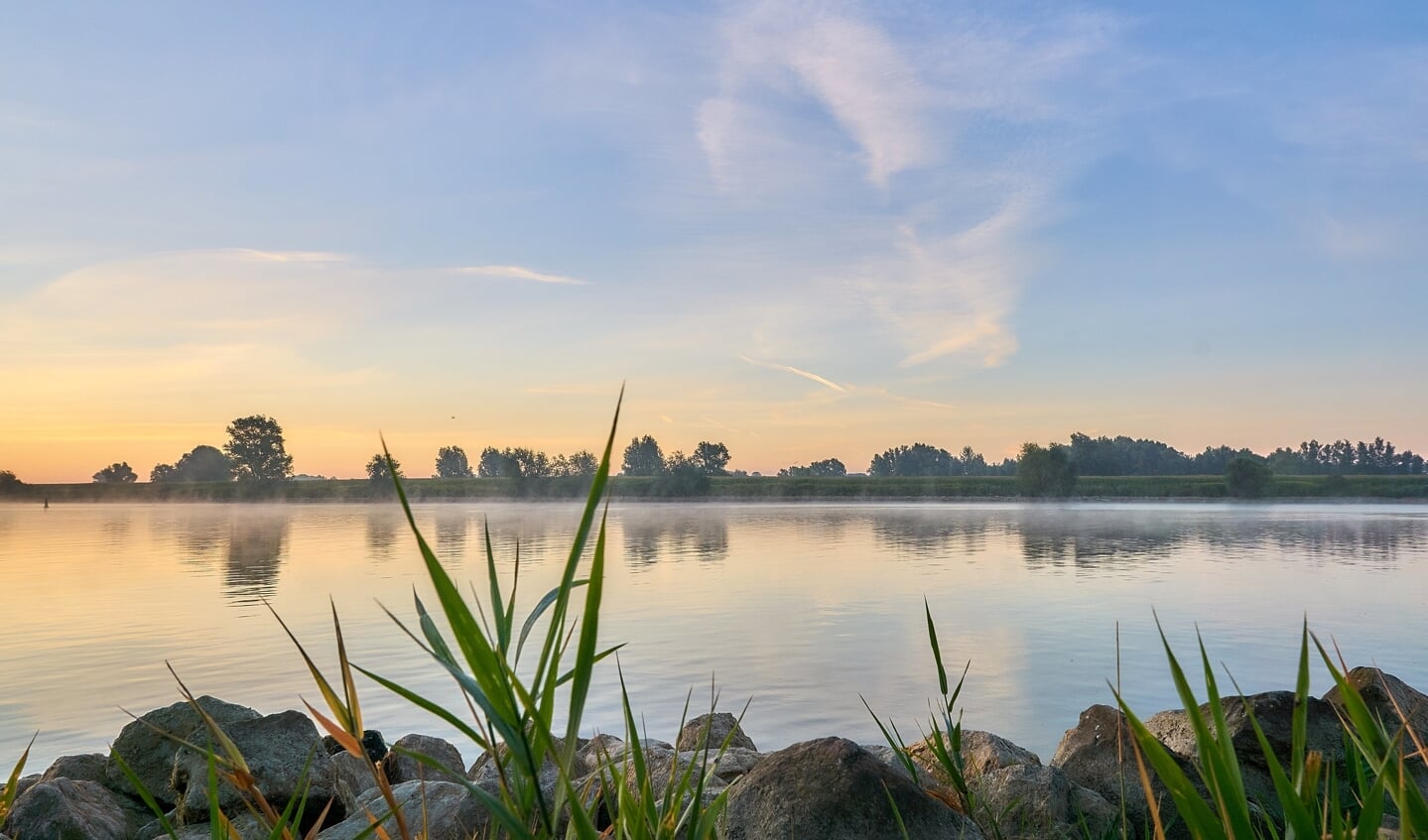 Zonsopkomst aan de Lek