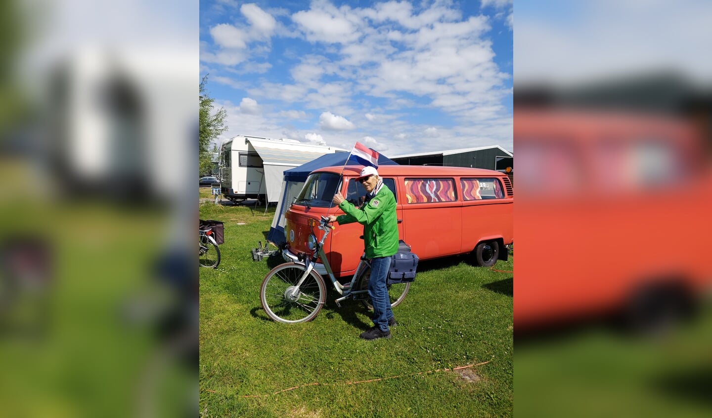 ,,Ik was op de camping in Voorhout met mijn busje en hond. Mijn vader kwam vanuit Leiden op bezoek, 12 km fietsen, hij is ruim eenennegentig jaar!