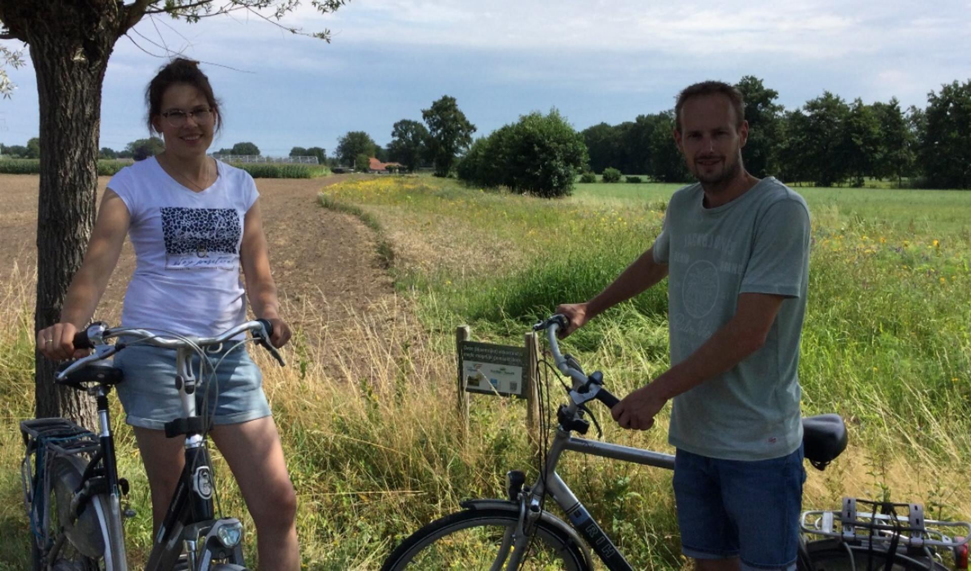 Gerjanne van Esveld-Doppenberg (Bestuurslid St. BAO en melkveehouder in Putten) en Peter van deVeen (Veldcoördinator Collectief Veluwe en melkveehouder in Nijkerk) hebben de fietsroute uitgezet.