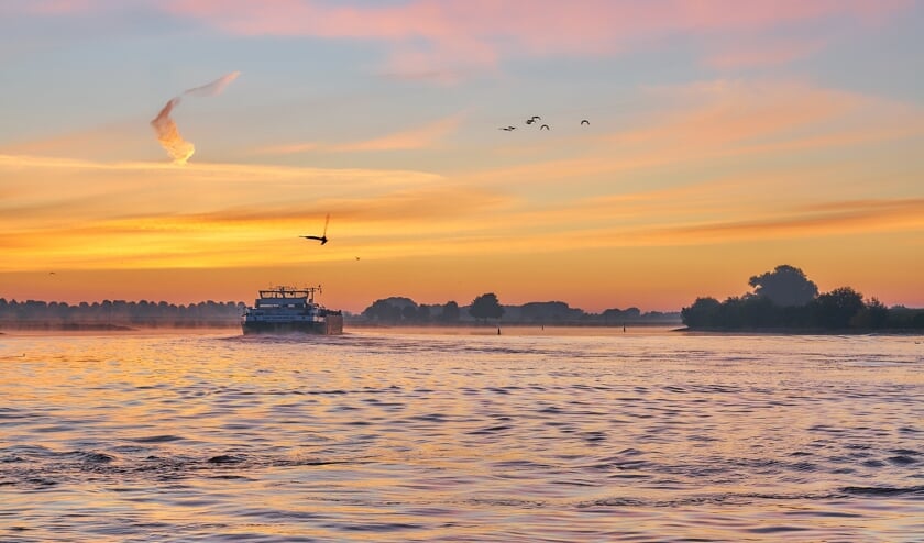 Zonsopkomst aan de Lek