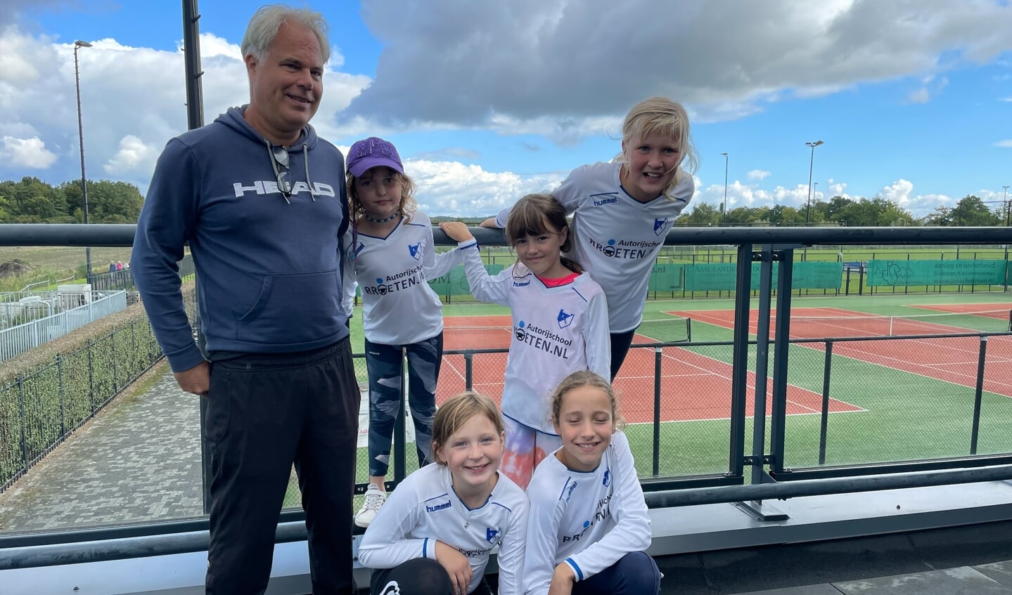 Edwin, Isa, Lara, Lea, Julia en Aimee.