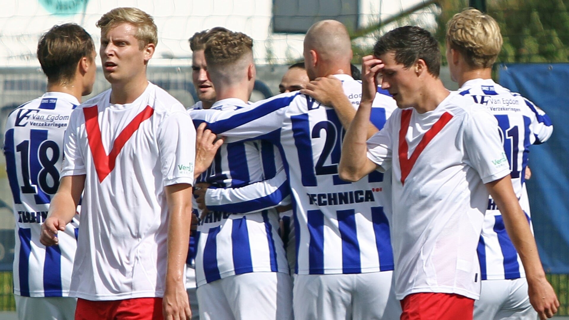 Het was weer balen voor de spelers van Valleivogels. De tweedeklasser gaf vlak voor tijd de voorsprong uit handen. 