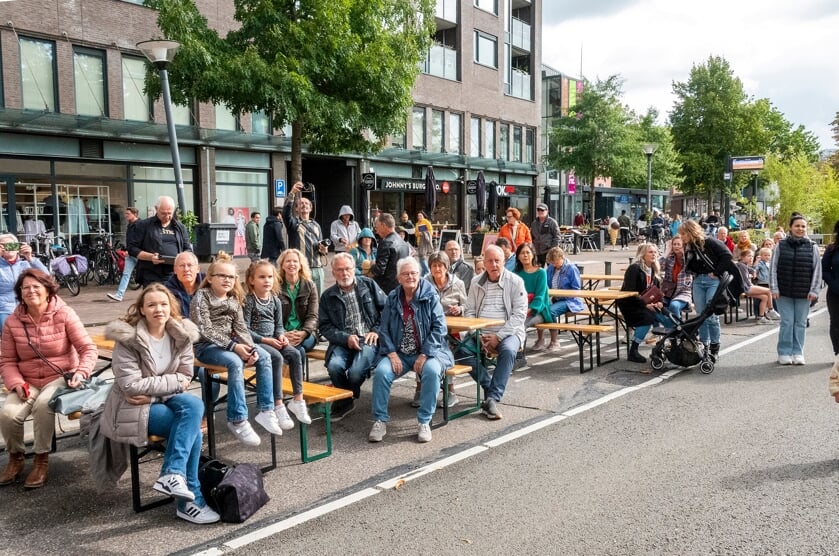 Pitstop met activiteiten op de afgesloten Stadring