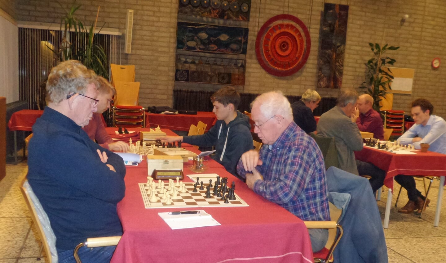 Jelle Bottema(rechts) liet Ben Zee struikelen.