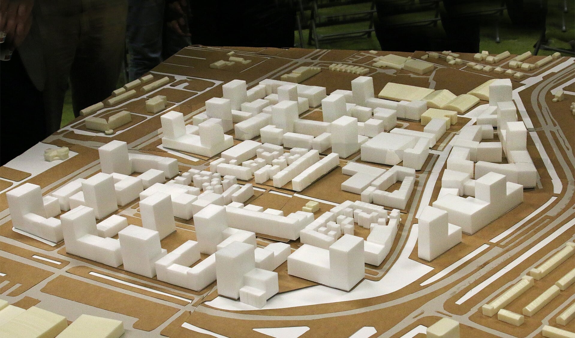 Maquette van de nieuwe wijk Legmeer, gezien vanuit het noordwesten.