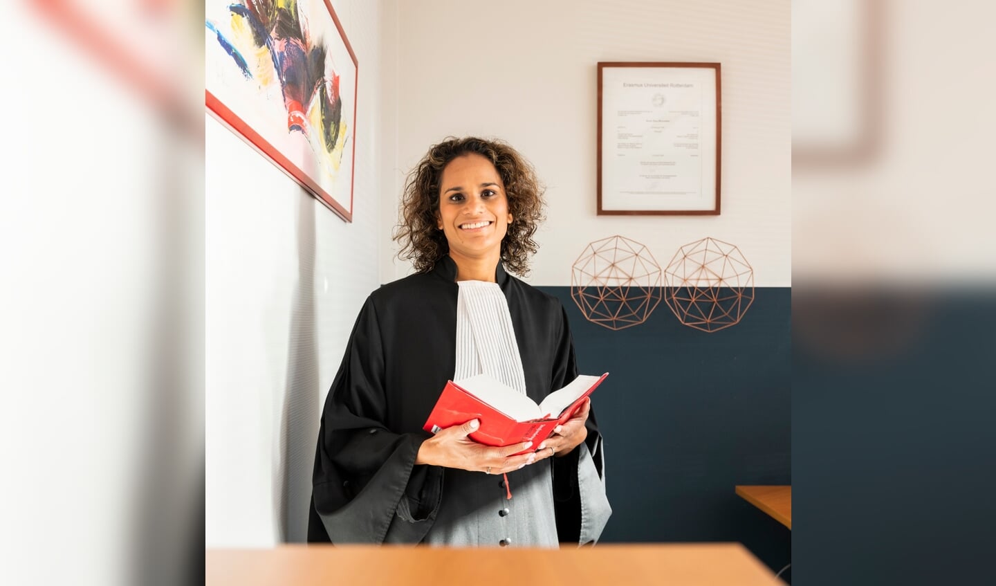 Vakvrouw Reena Bissumbhar.