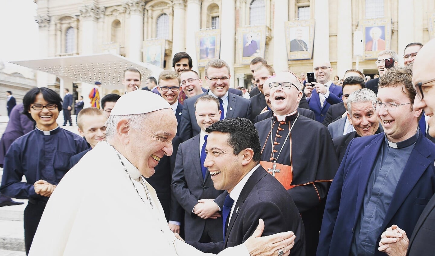 Hilariteit alom tijdens de ontmoeting met de paus.