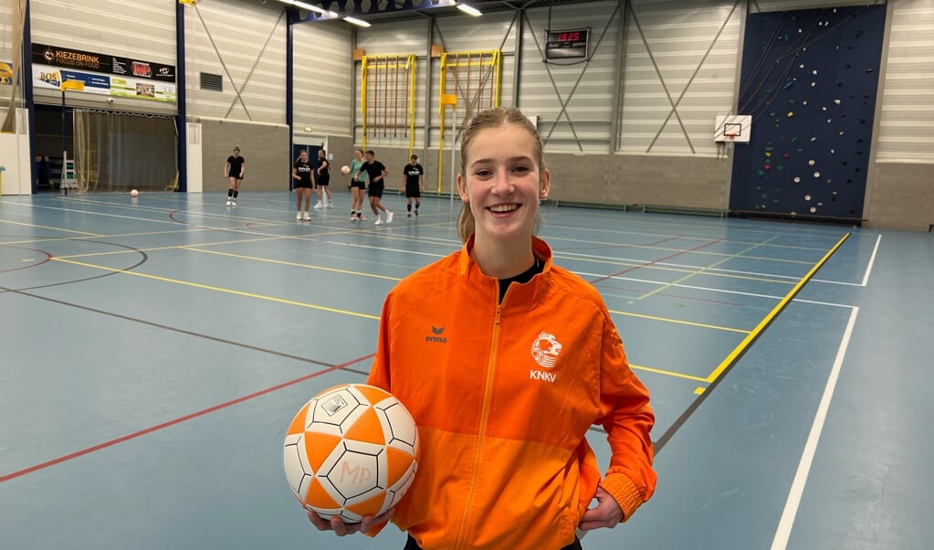 Lieve Kroes is de eerste speelster van De Meeuwen die geselecteerd is voor Oranje onder 17.