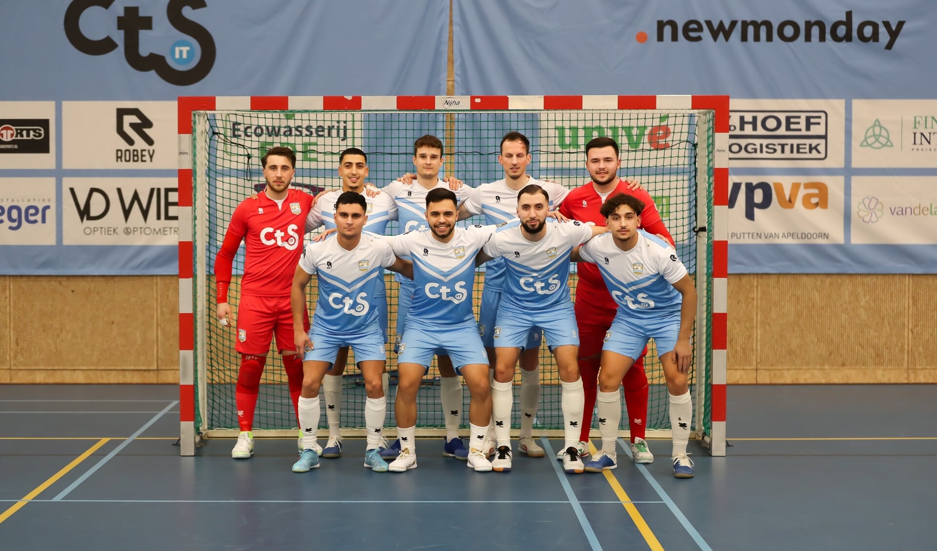 Deze Edese zaalvoetbalspelers schreven geschiedenis. De zege op het Amsterdamse asv LEBO was bepaald niet gestolen.