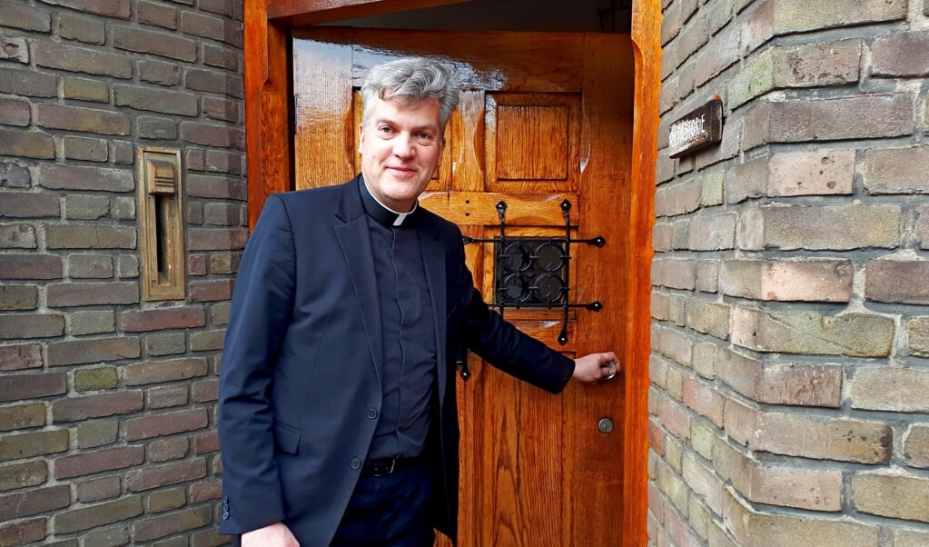 Henri ten Have trekt na 15 jaar de deur van de Wageningse pastorie aan de Bergstraat definitief  achter zich dicht