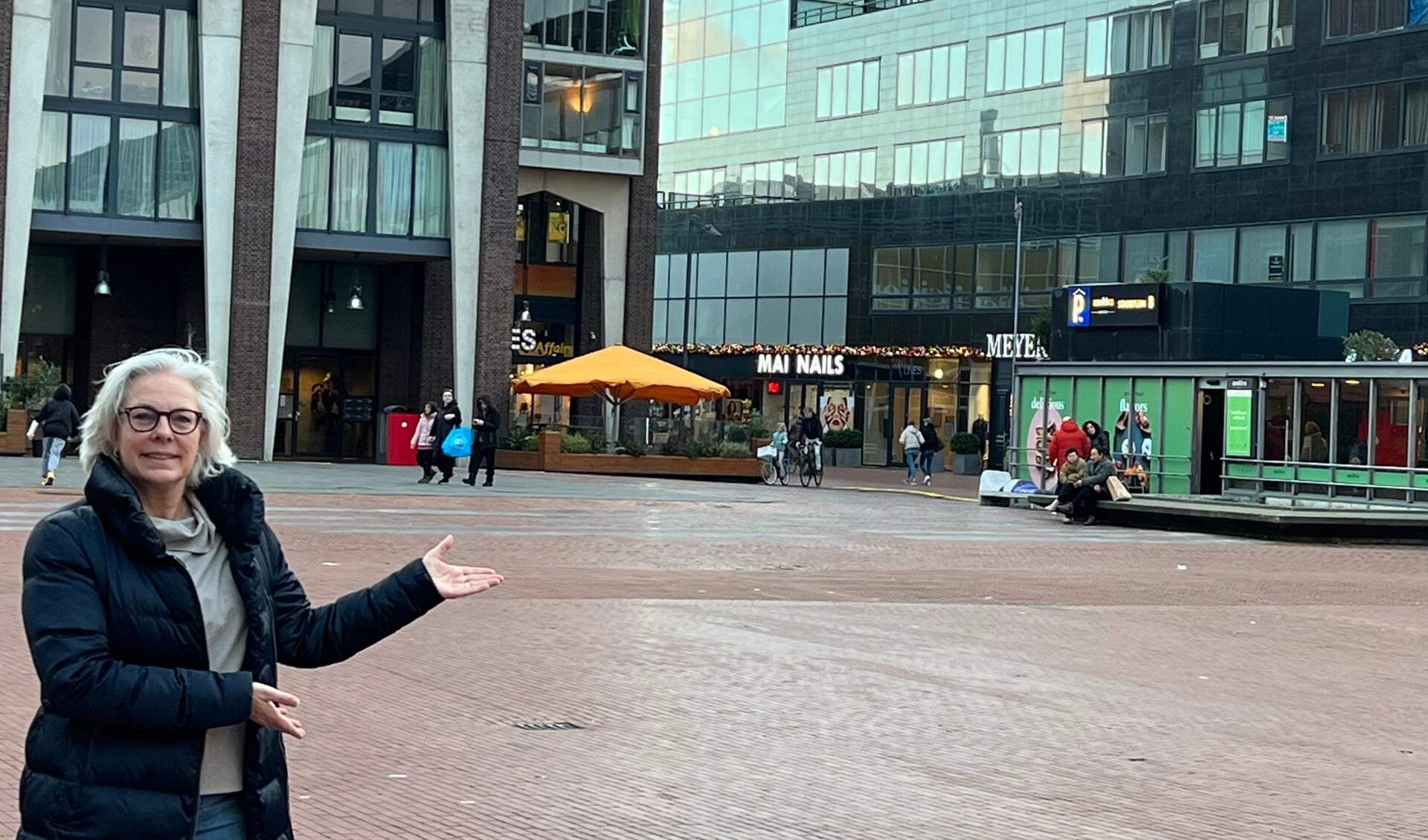 VVD-raadslid Jet Smit op het Stadsplein: "Het wordt zo langzamerhand nu-of-nooit."