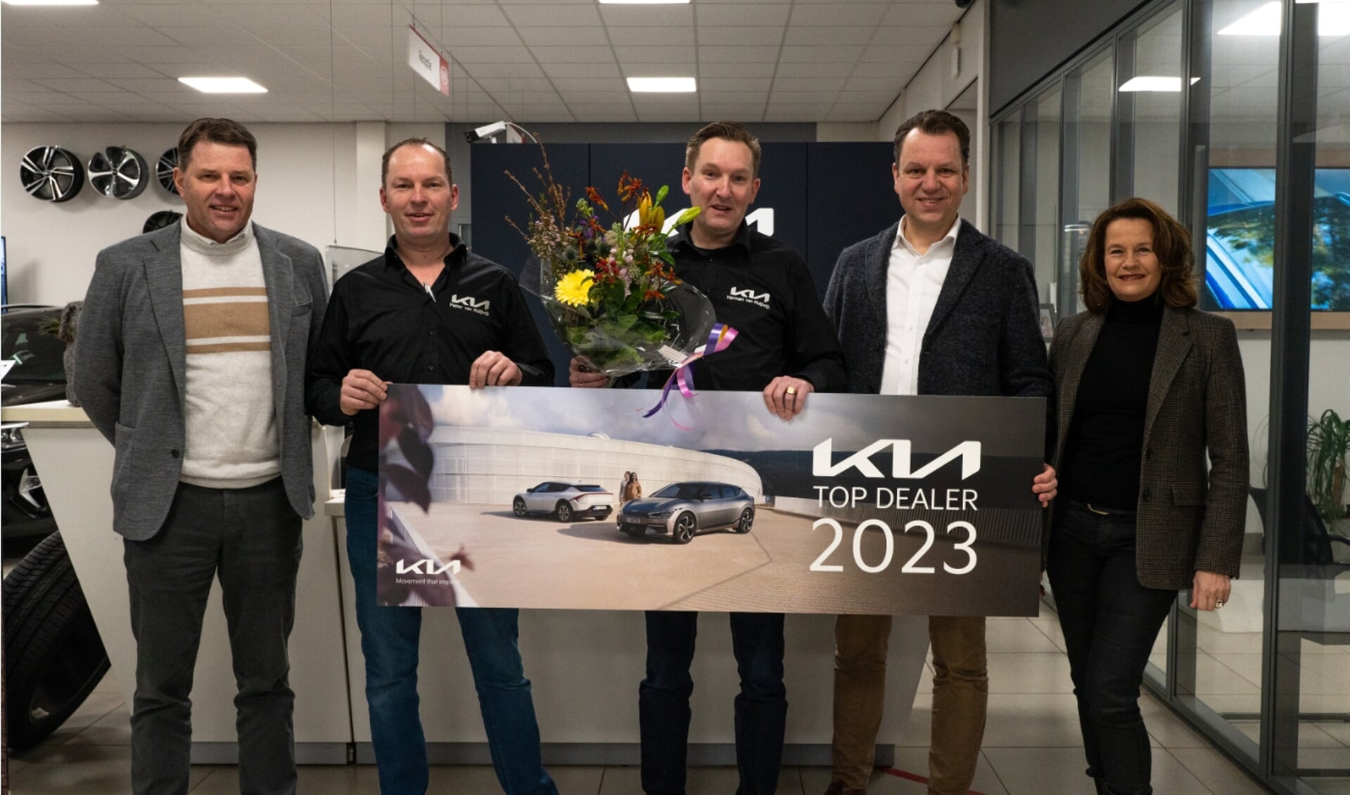  Autobedrijf Van Muijlwijk is trots dat het is uitgeroepen tot Kia Top Dealer 2023. 