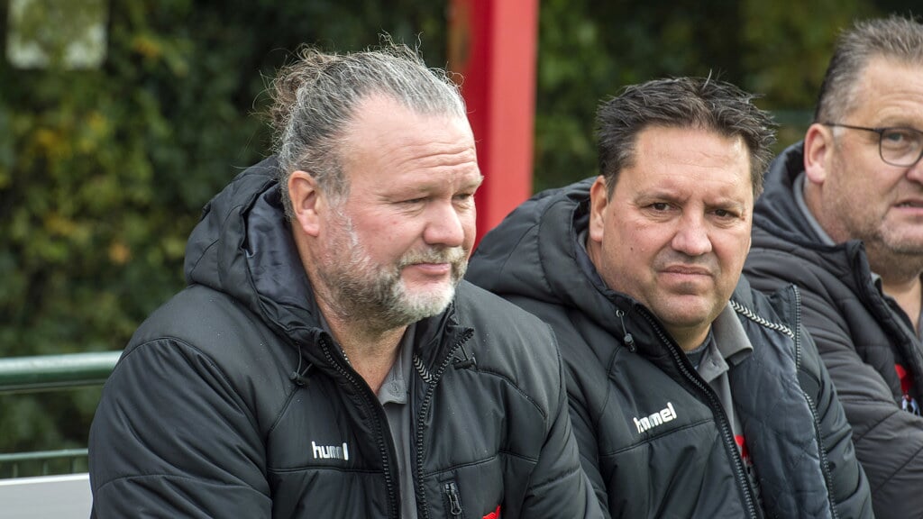 Van Den Berg Barneveld Valleivogels en Aad van den Berg per direct uit elkaar - Barneveldse