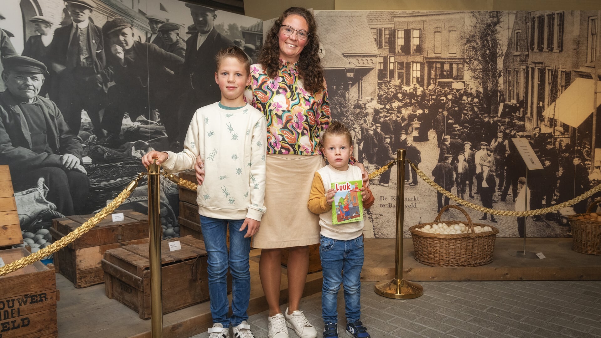 Barneveldse Schrijft Kinderboek ‘jan Van Schaffelaar Leeft Echt Bij