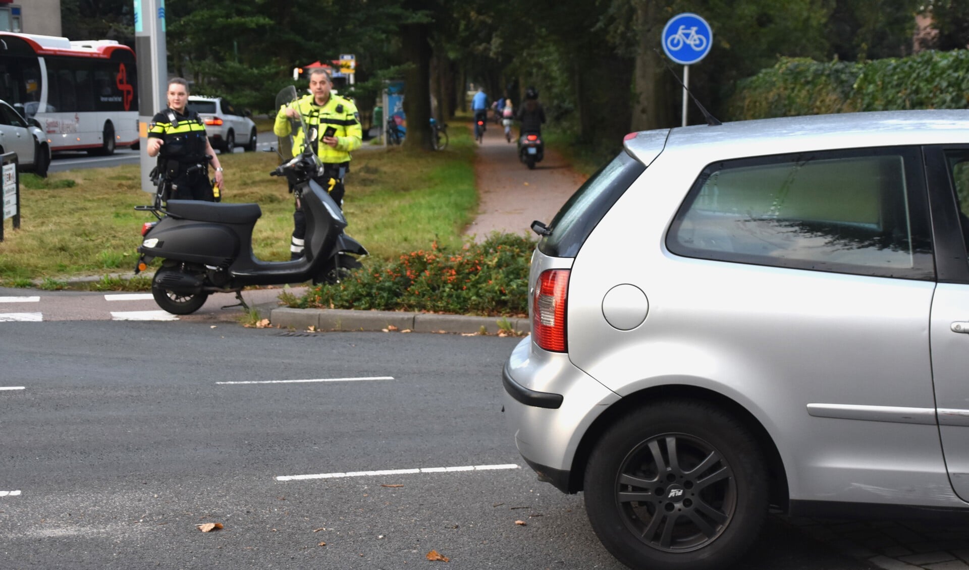 Scooterrijdster Gewond Bij Aanrijding | Nieuws Uit De Regio Soest