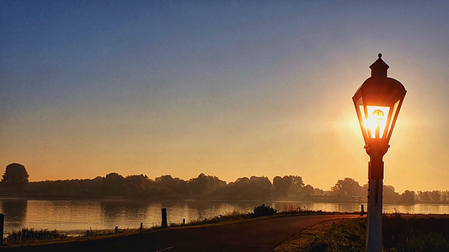 “De foto is gemaakt bij slot Loevestein bij zonsopgang."