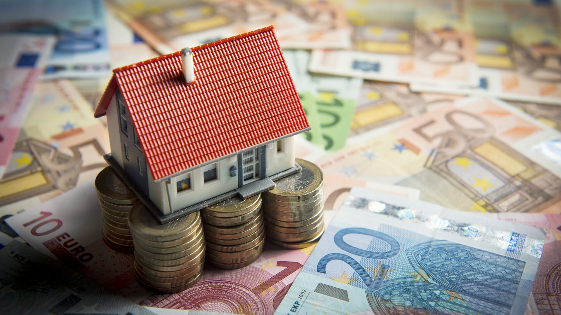 Schulden ten behoeve van eigen woning hebben een grote invloed op het mediaan vermogen van Nederlanders.