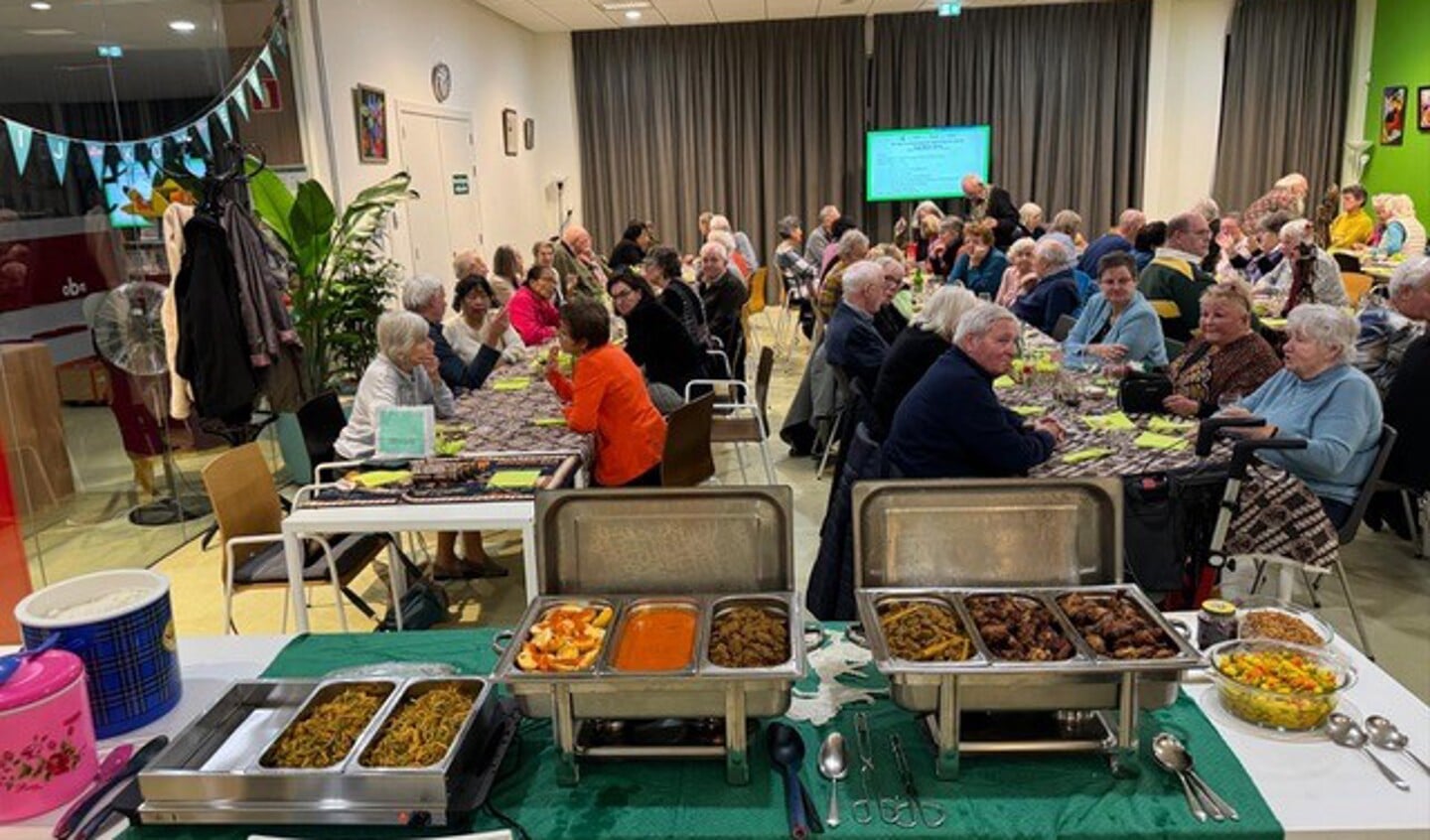 Koempoelan in Dorpshuis Duivendrecht met, voor en door vele vrijwiligers