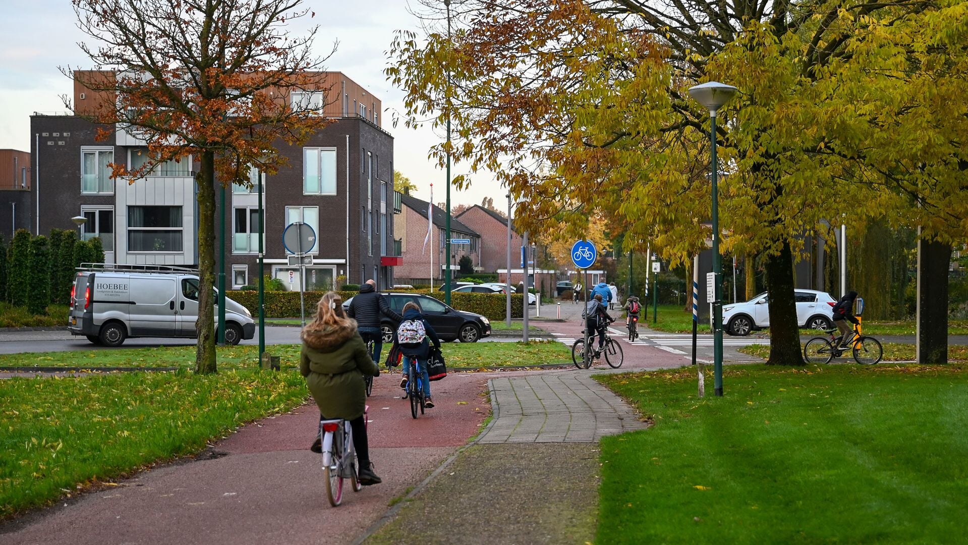 Op dit gedeelte wordt het fietspad op de Dalweg iets verlegd, zodat de signalering eerder in werking treedt.
