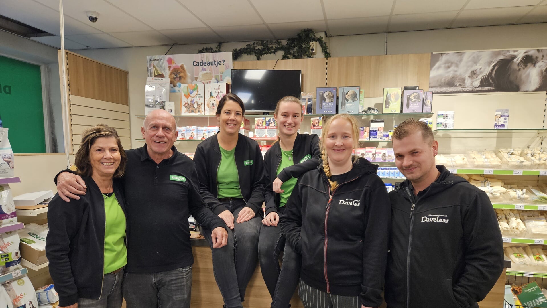 Het team staat op de nieuwe locatie ook voor u klaar.