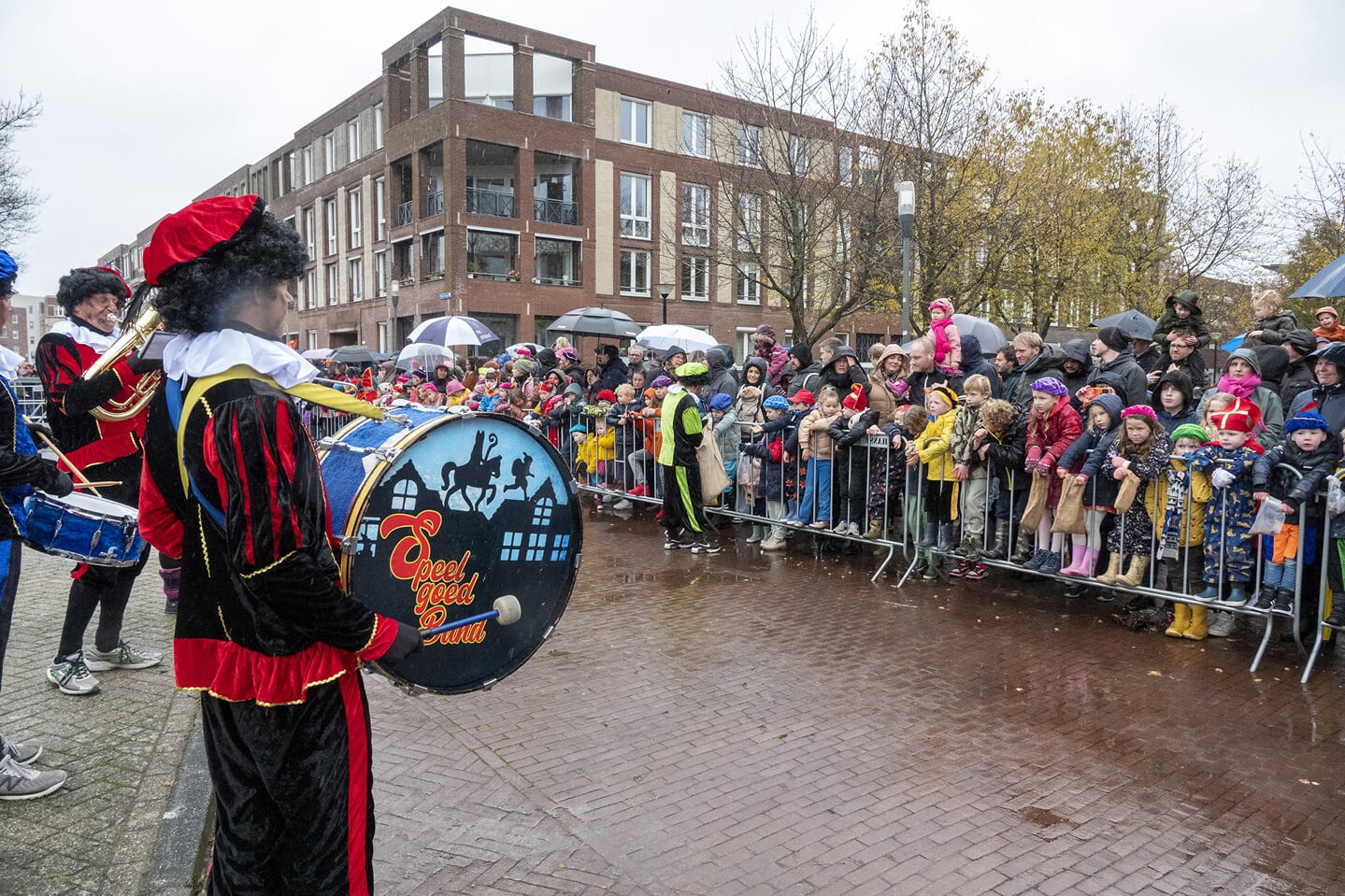 Intocht Sinterklaas in de Eemhaven Amersfoort