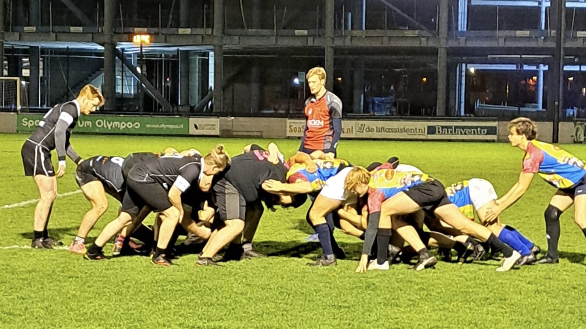 Onlangs speelden de deelnemers een oefenwedstrijd bij rugbyclub Utrechtse Studenten. 'Dat ging boven verwachting goed', aldus deelnemer Jerry.