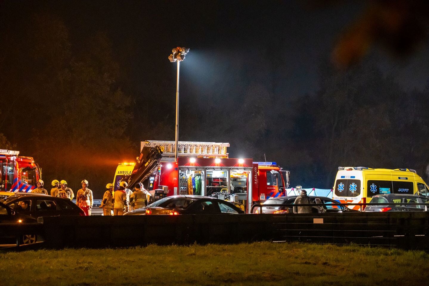 Drie Mensen, Waaronder Twee Kinderen, Omgekomen Bij Ernstig Ongeval Op ...