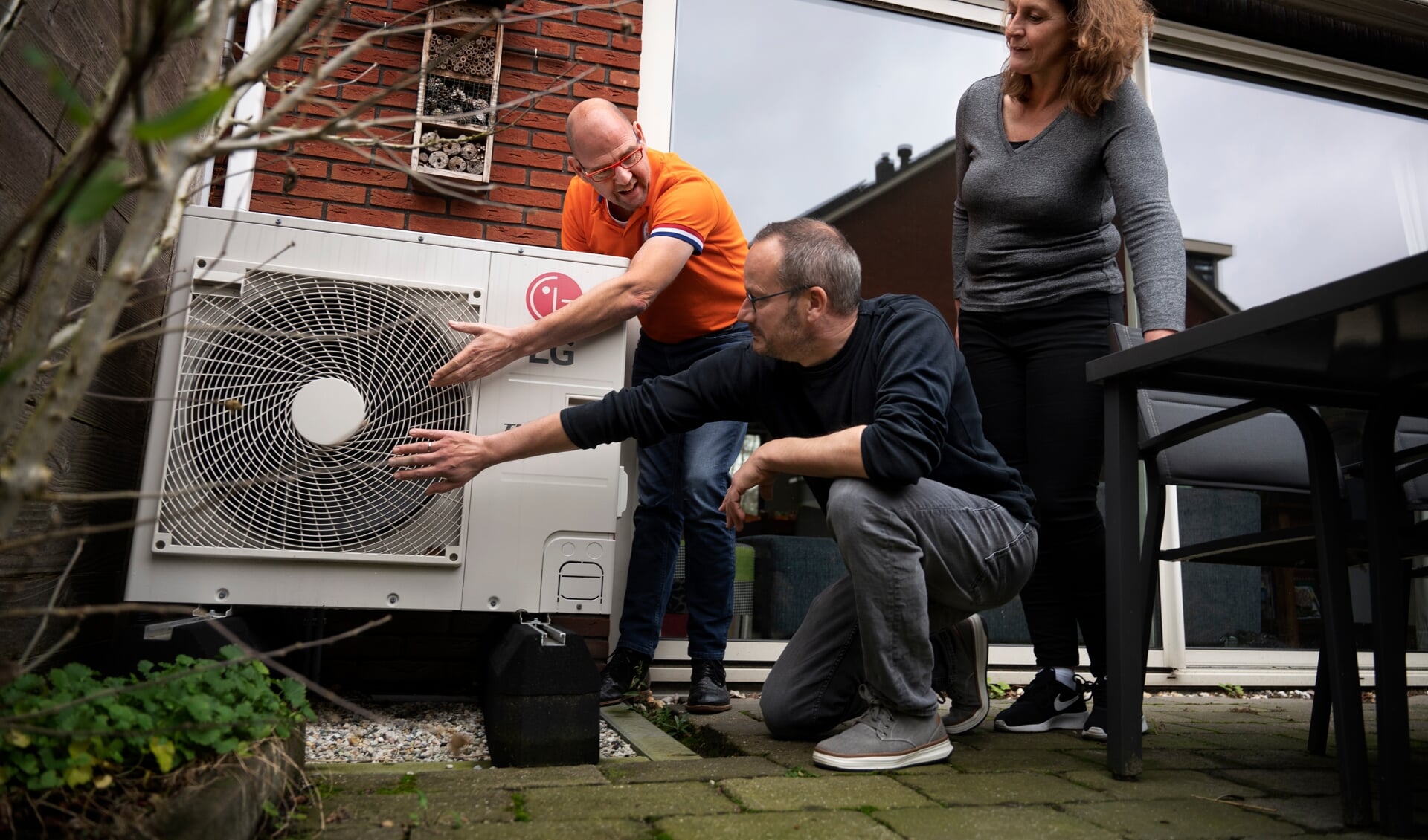 Nederland, Amersfoort, 20211203
Willem Eelman van de KlimaatMissie geeft uitleg over de verschillende manieren waarop duurzaam wonen mogelijk is.
Foto: Kick Smeets / Rijksoverheid 2021