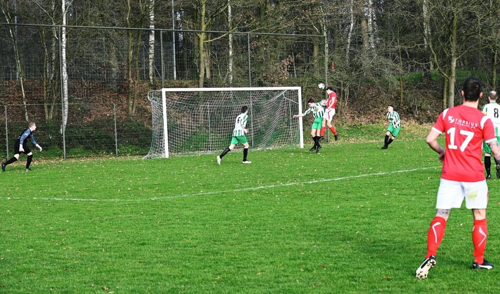 Rood-Wit scoort 0-3