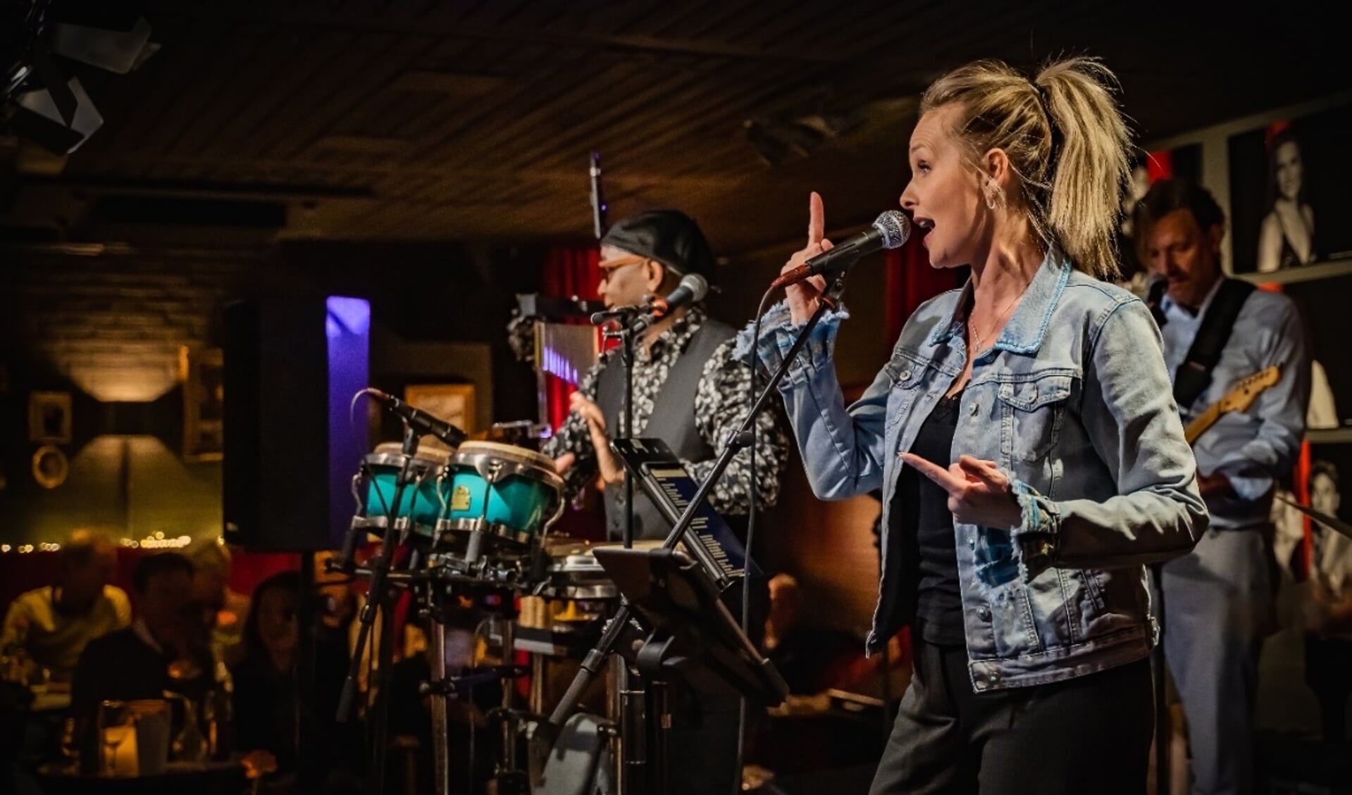 Sunday Session met Marlayne Sahupala en Chris Hordijk in Theater de  Speeldoos - BaarnscheCourant.nl | Nieuws uit de regio Baarn