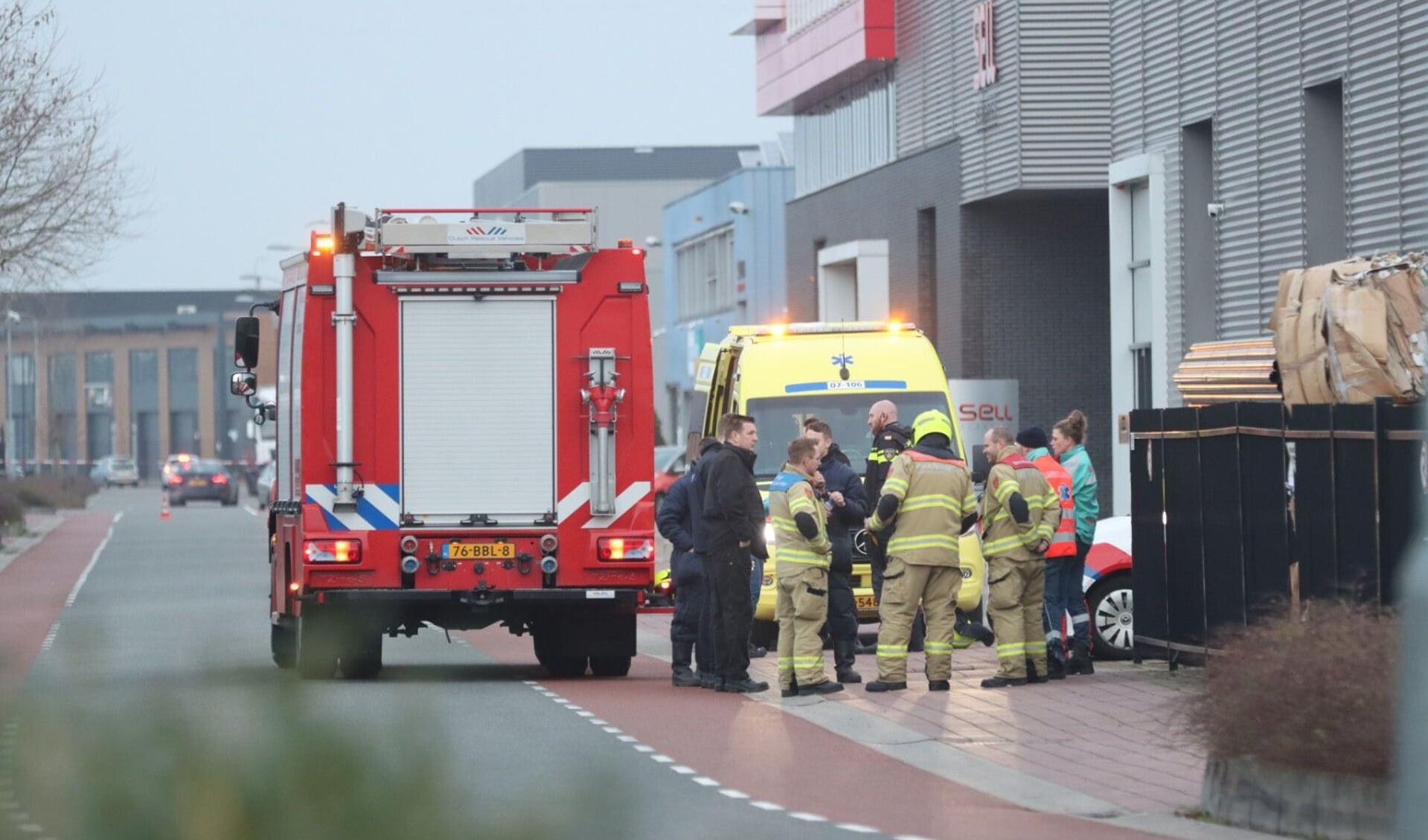 Brandweer is uitgerukt voor melding van gevaarlijke stoffen aan de Gezellenstraat in Nijkerk
