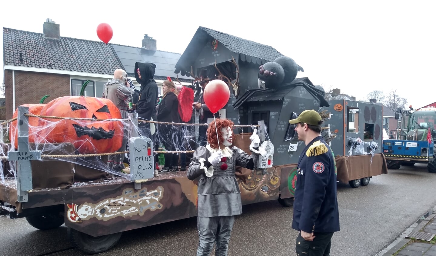 Voorkomen Creatie haar Kleurrijke carnavalsoptocht in Odijk brengt honderden mensen op de been -  Bunniks Nieuws | Nieuws uit de regio Bunnik