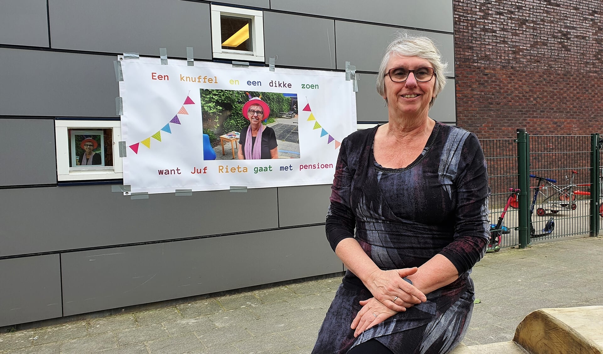 'Heel Bennekom' heeft het kunnen zien en lezen: 'Juf Rieta gaat met pensioen!' Na 35 jaar gaat ze Klein Vossenhol verlaten.