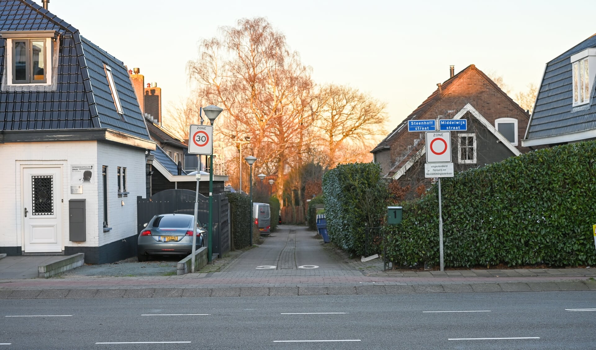 Soester (76) Mishandeld Door Jongeman | Nieuws Uit De Regio Soest