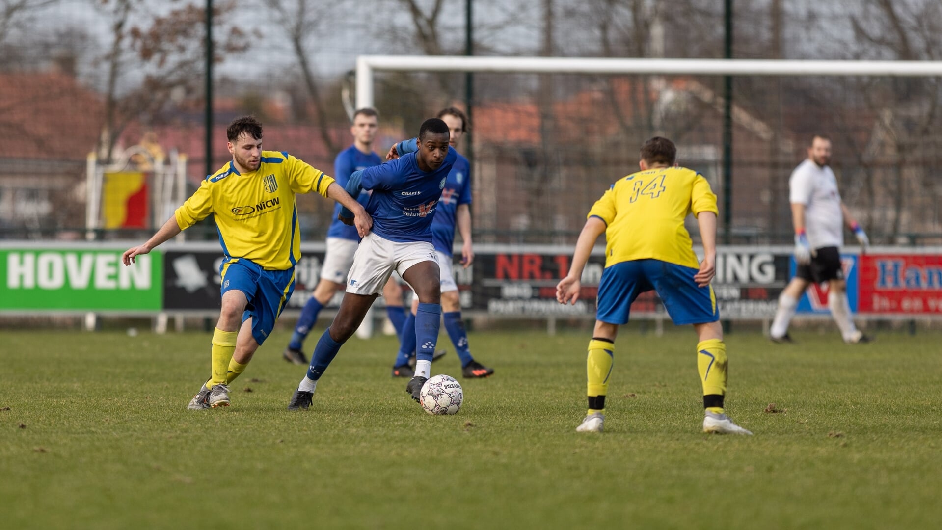 Noord Veluwe Boys versloeg EZC'84.