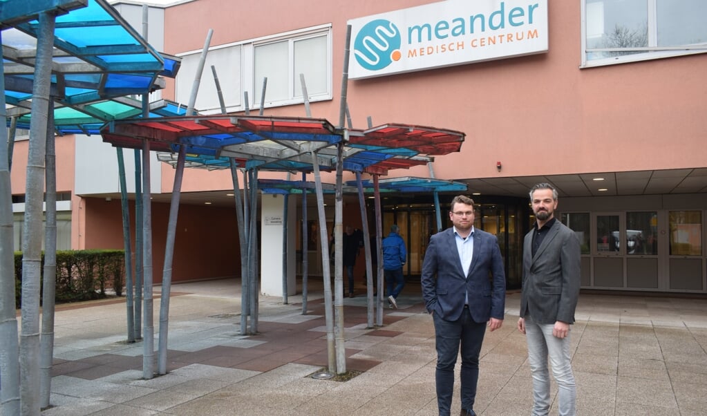 Mark Eijbaard (l) en Dietrich van Gorsel willen verder met het terrein van Meander Medisch Centrum.