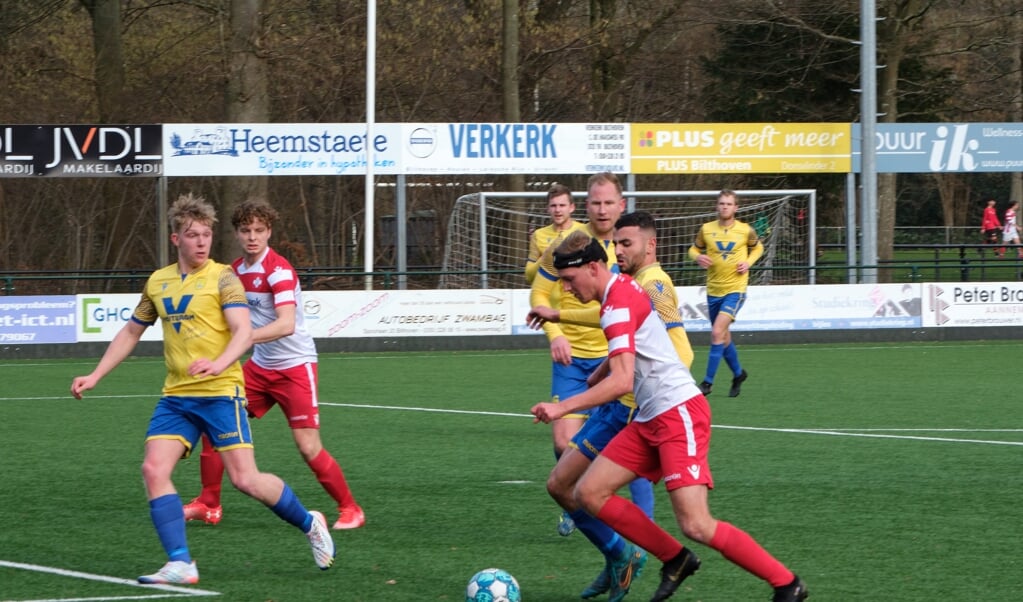 Pier Veldman flitste veelvuldig door de verdediging van NSC