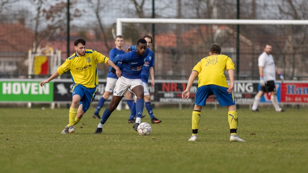 Noord Veluwe Boys versloeg EZC'84.
