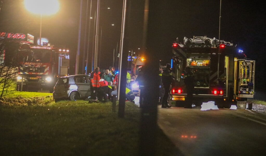 Bij een ongeval op de N224 in Woudenberg is een automobilist woensdagavond ernstig gewond geraakt.