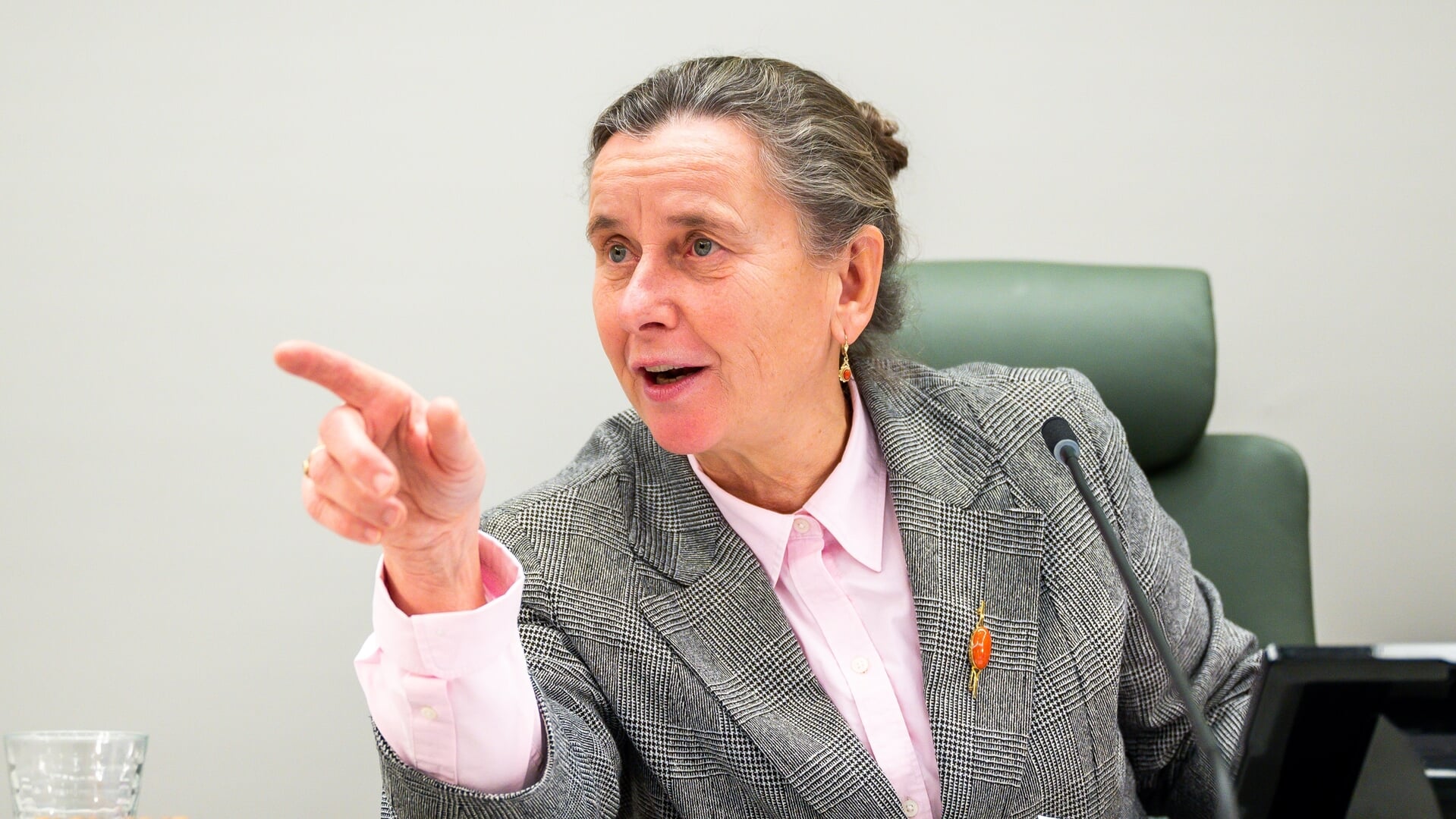 Kamervragen gesteld: Mengt minister Faber zich in Nijkerks debat over asielzoekerscentrum? - StadNijkerk.nl Nieuws uit de regio Nijkerk