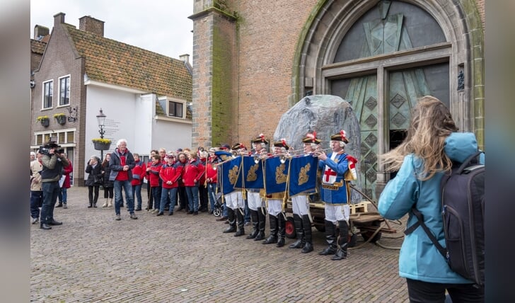 Presentatie nieuwe Keistadlied en de kei met de 